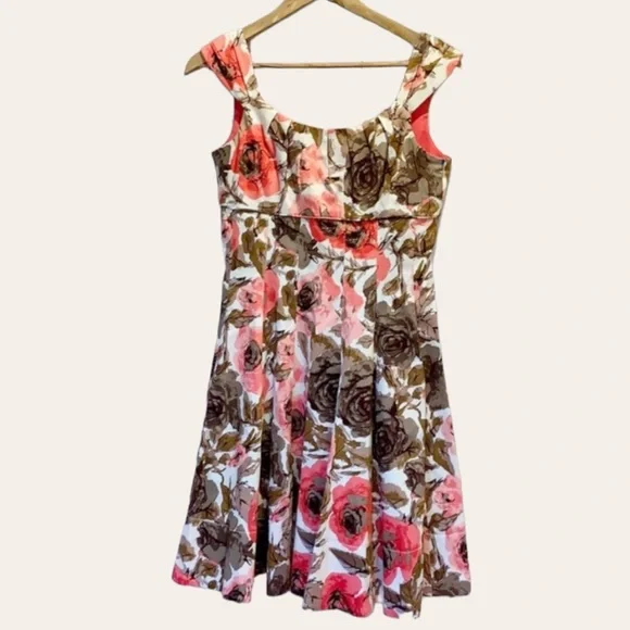 Maggy London Dresses Maggy London Floral Midi Dress With